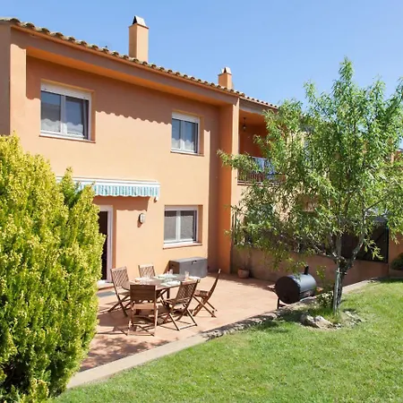 Holiday home Holiday Chari Montras